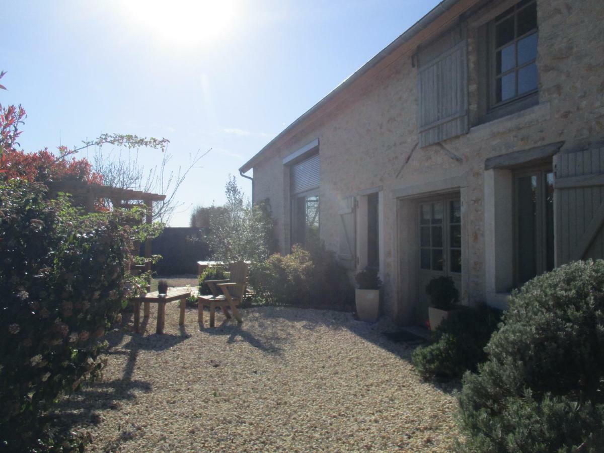 La Grange Aux Hirondelles Bed & Breakfast Sancoins Bagian luar foto